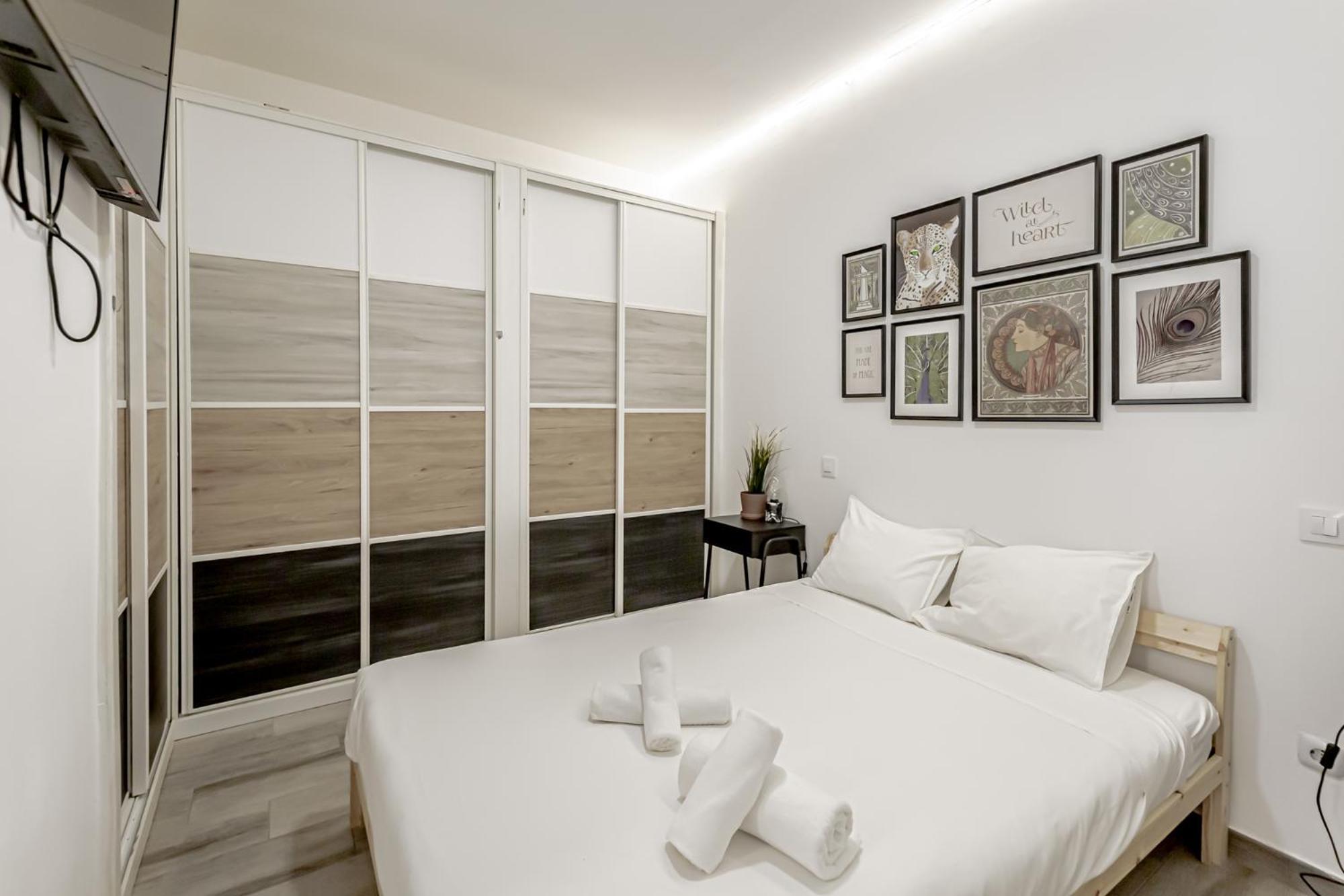 Apartamentos Tetuan Мадрид Екстериор снимка